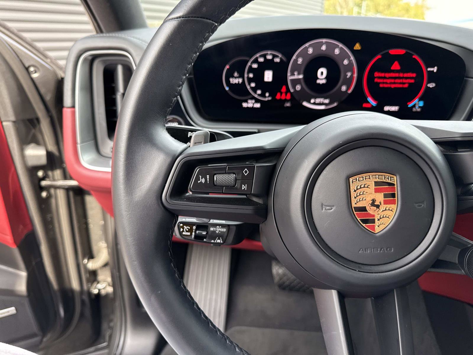 Certified 2024 Porsche Cayenne Coupe image 32