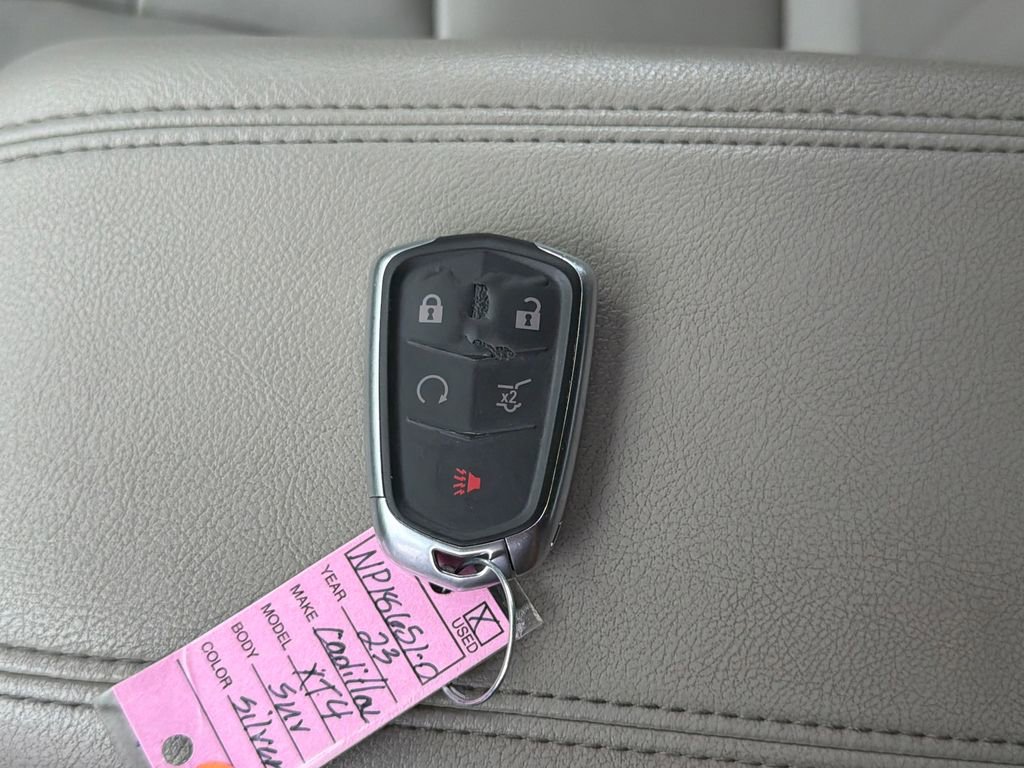Used 2023 Cadillac XT4 Premium Luxury AWD/4WD image 26