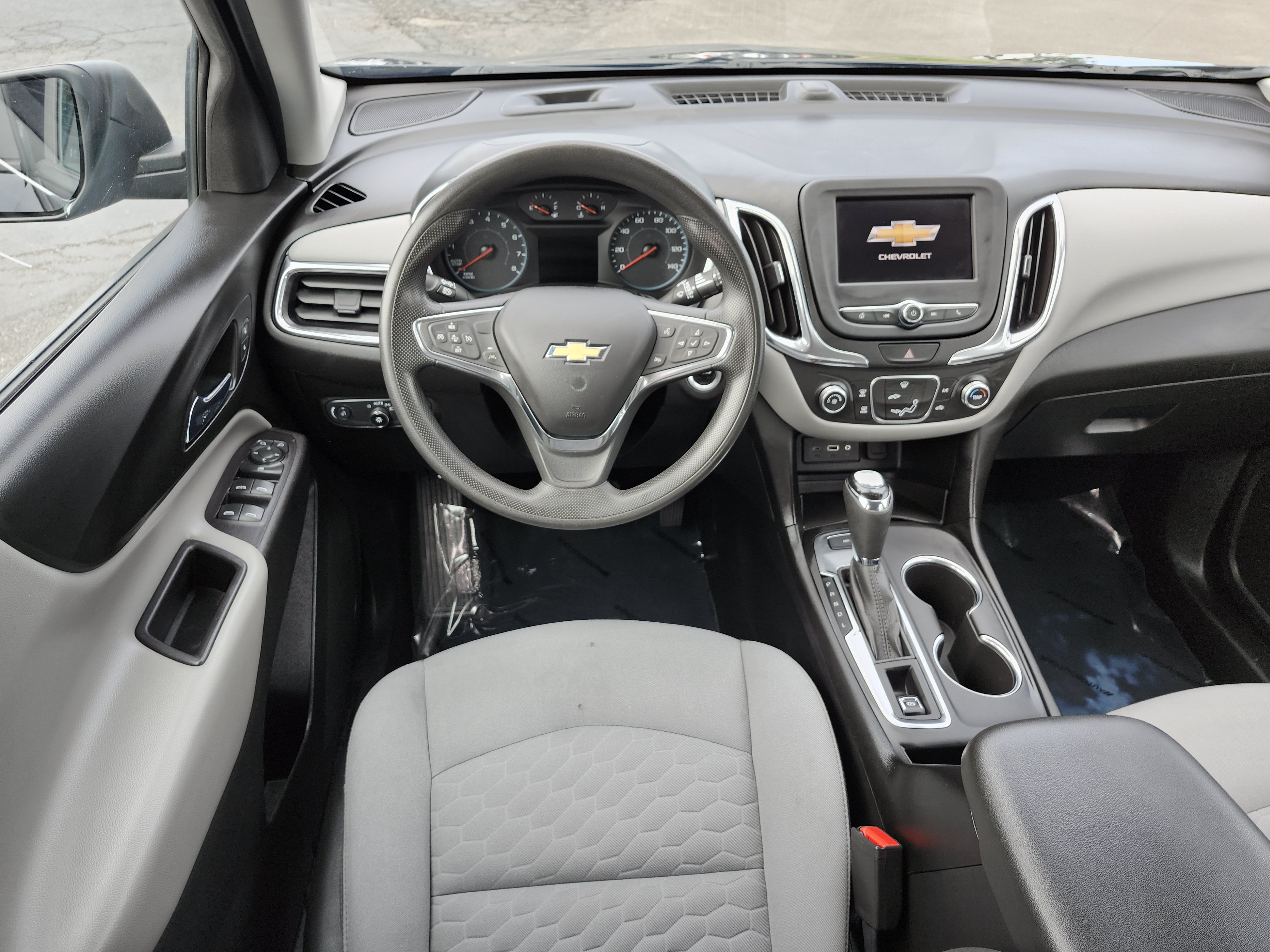 Used 2020 Chevrolet Equinox LS AWD/4WD image 27