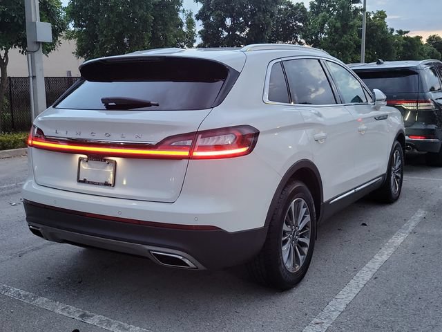 Certified 2022 Lincoln Nautilus FWD w/ Premium Package image 5