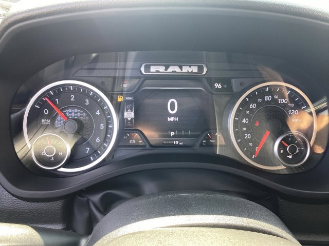 New 2026 RAM 1500 Express AWD/4WD image 15