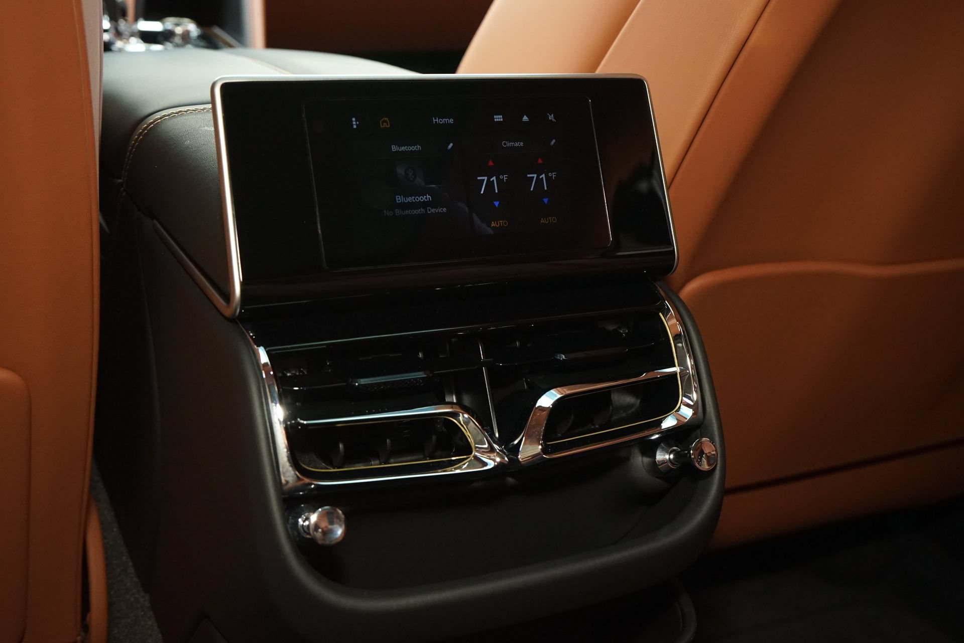 Used 2022 Bentley Flying Spur Plug-In Hybrid AWD/4WD image 22