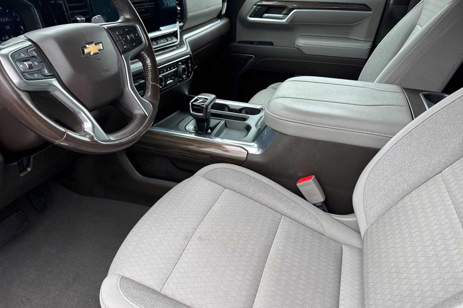 Used 2023 Chevrolet Silverado 1500 LT w/ Protection Package AWD/4WD image 13