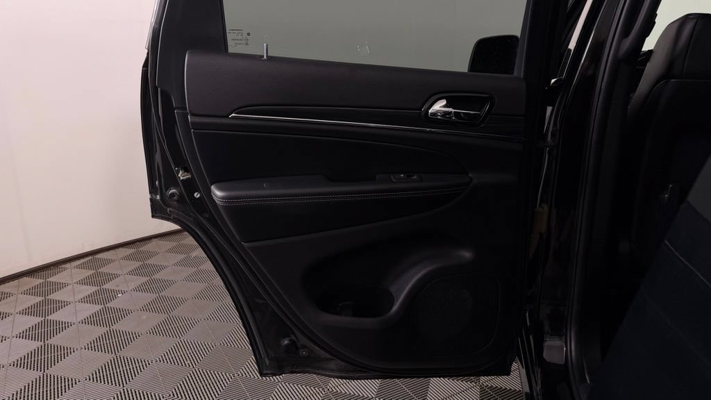 Used 2021 Jeep Grand Cherokee Limited AWD/4WD image 28
