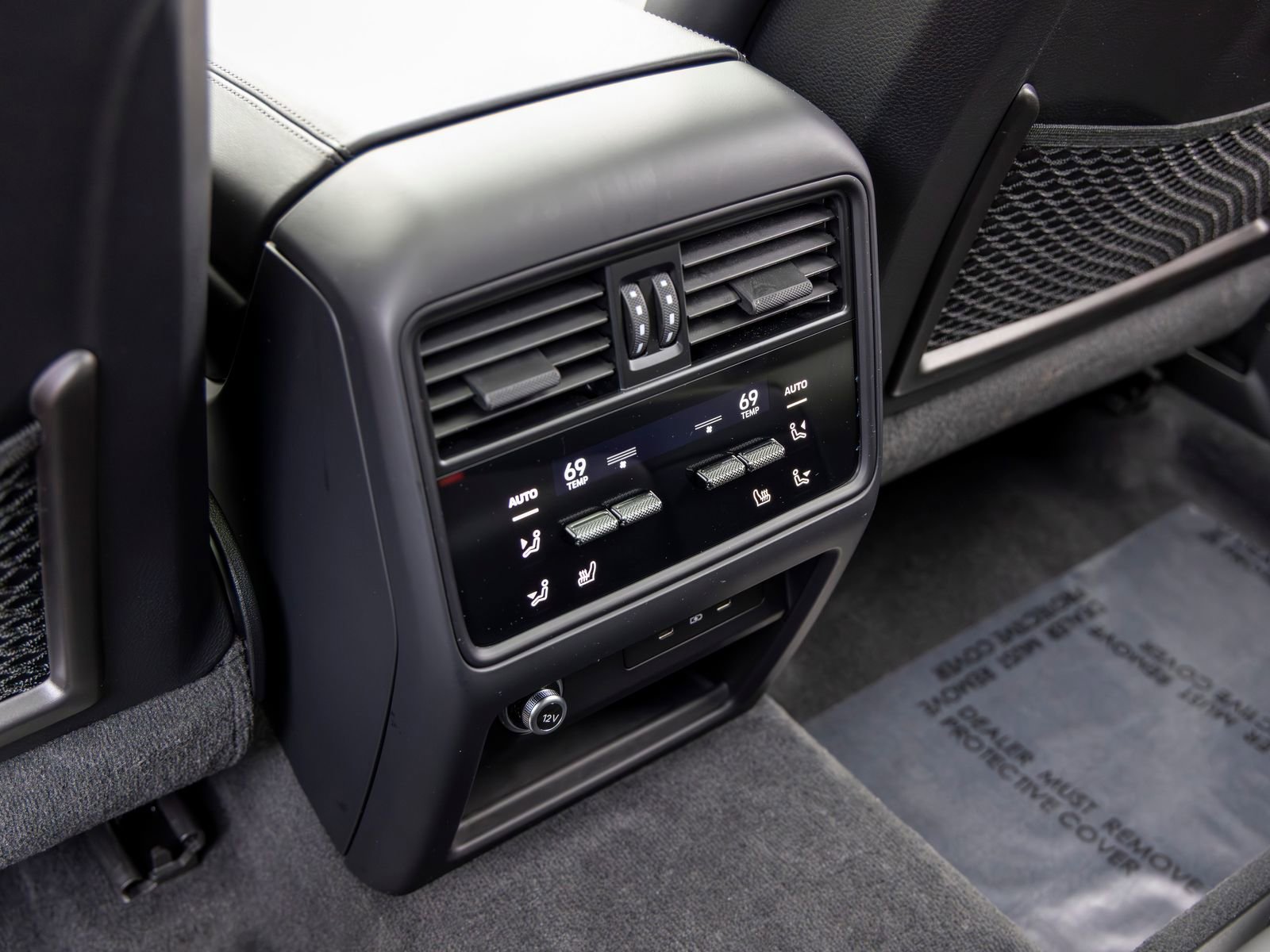 Certified 2024 Porsche Cayenne Coupe image 50