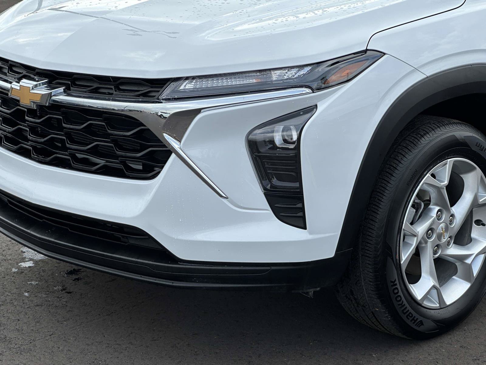 Certified 2024 Chevrolet Trax LS w/ LS Convenience Package FWD image 7