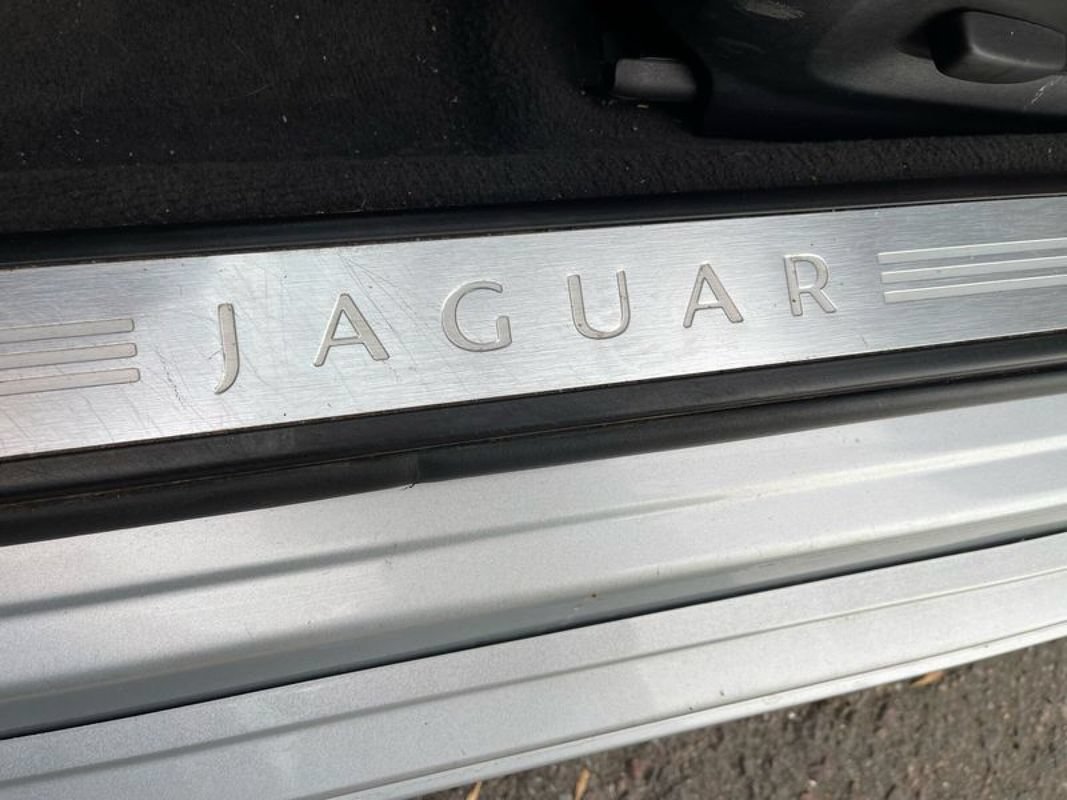 Used 2013 Jaguar XF 3.0 AWD/4WD image 37