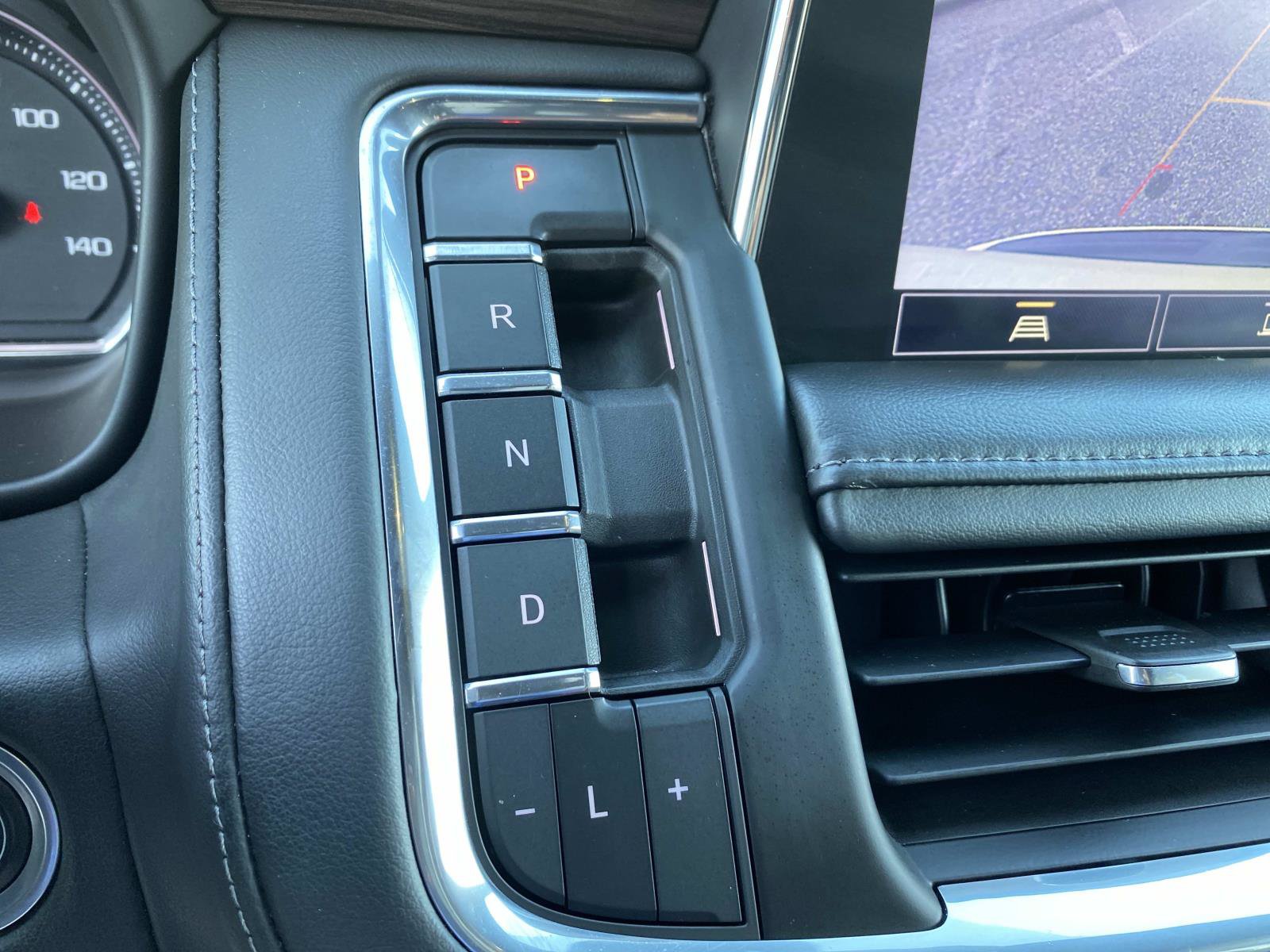 Used 2021 Chevrolet Tahoe LT RWD image 17