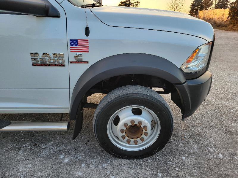 Used 2017 RAM 5500 Tradesman image 12