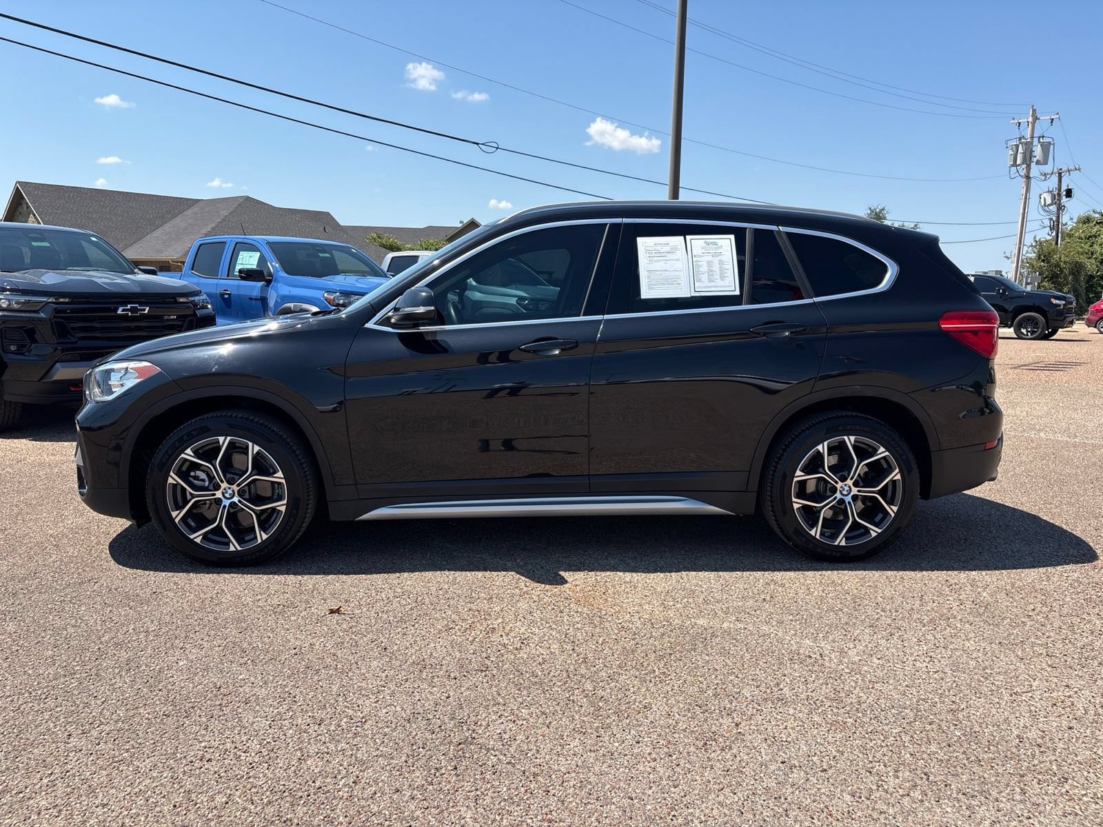Used 2022 BMW X1 sDrive28i w/ Convenience Package FWD video 2