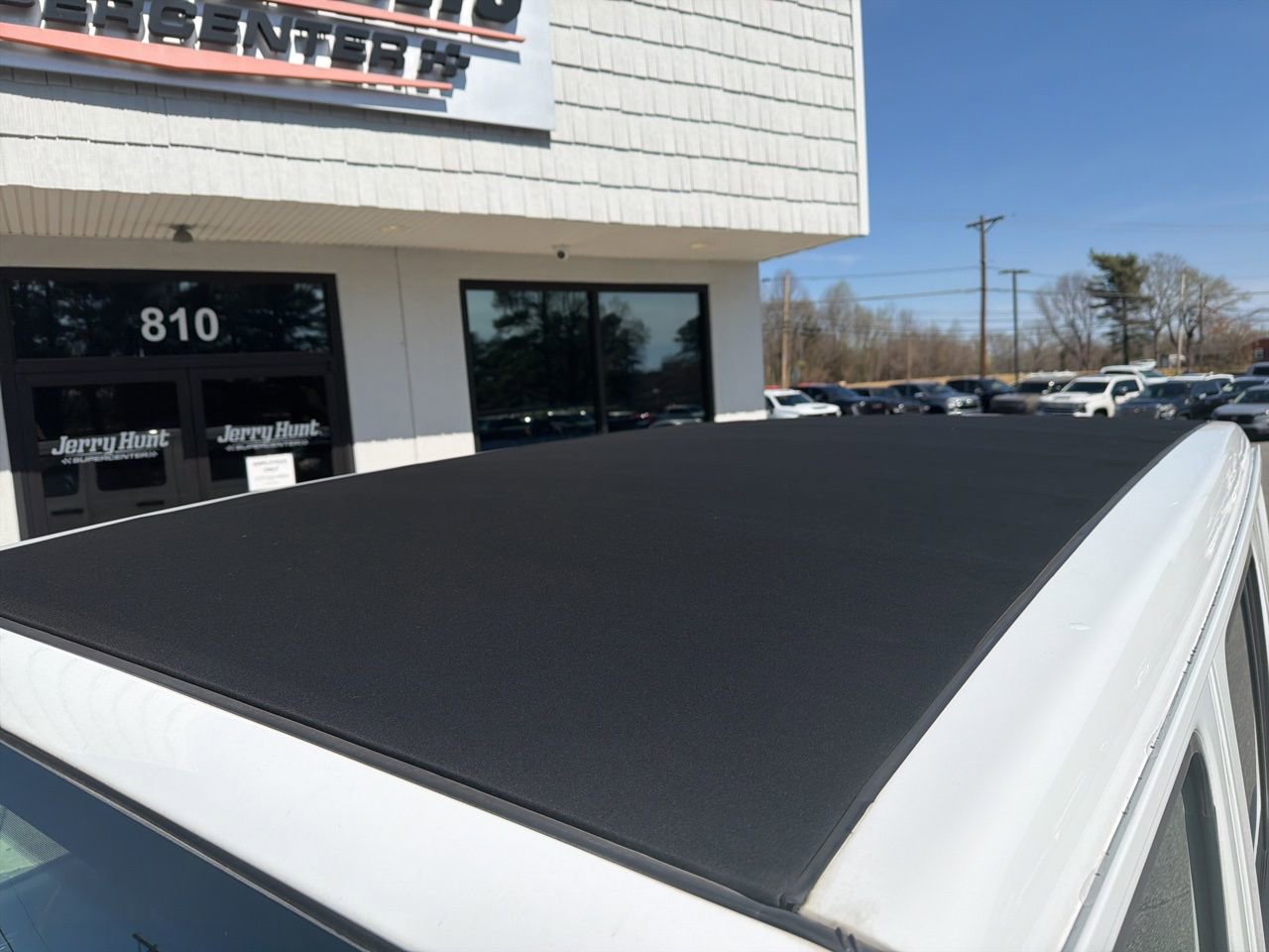 Used 2023 Jeep Wrangler Willys image 12