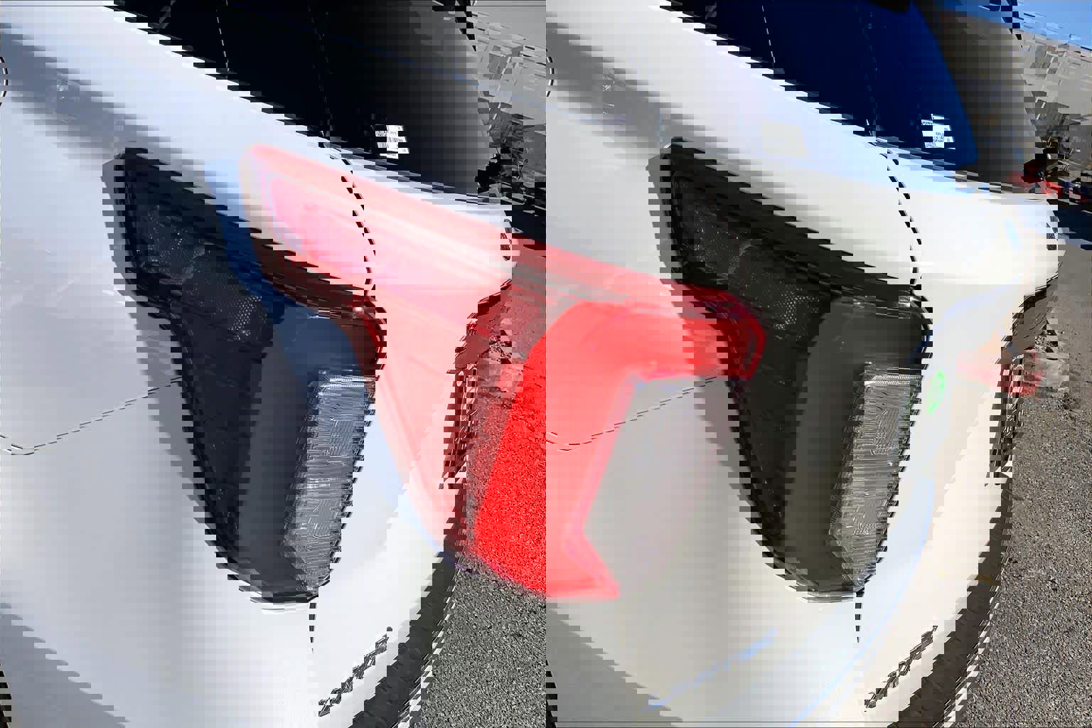 Used 2021 Ford Explorer Limited image 27