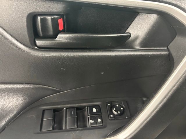 Used 2023 Toyota RAV4 LE image 21
