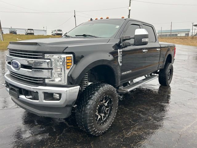 Used 2019 Ford F250 Lariat w/ Lariat Ultimate Package image 4