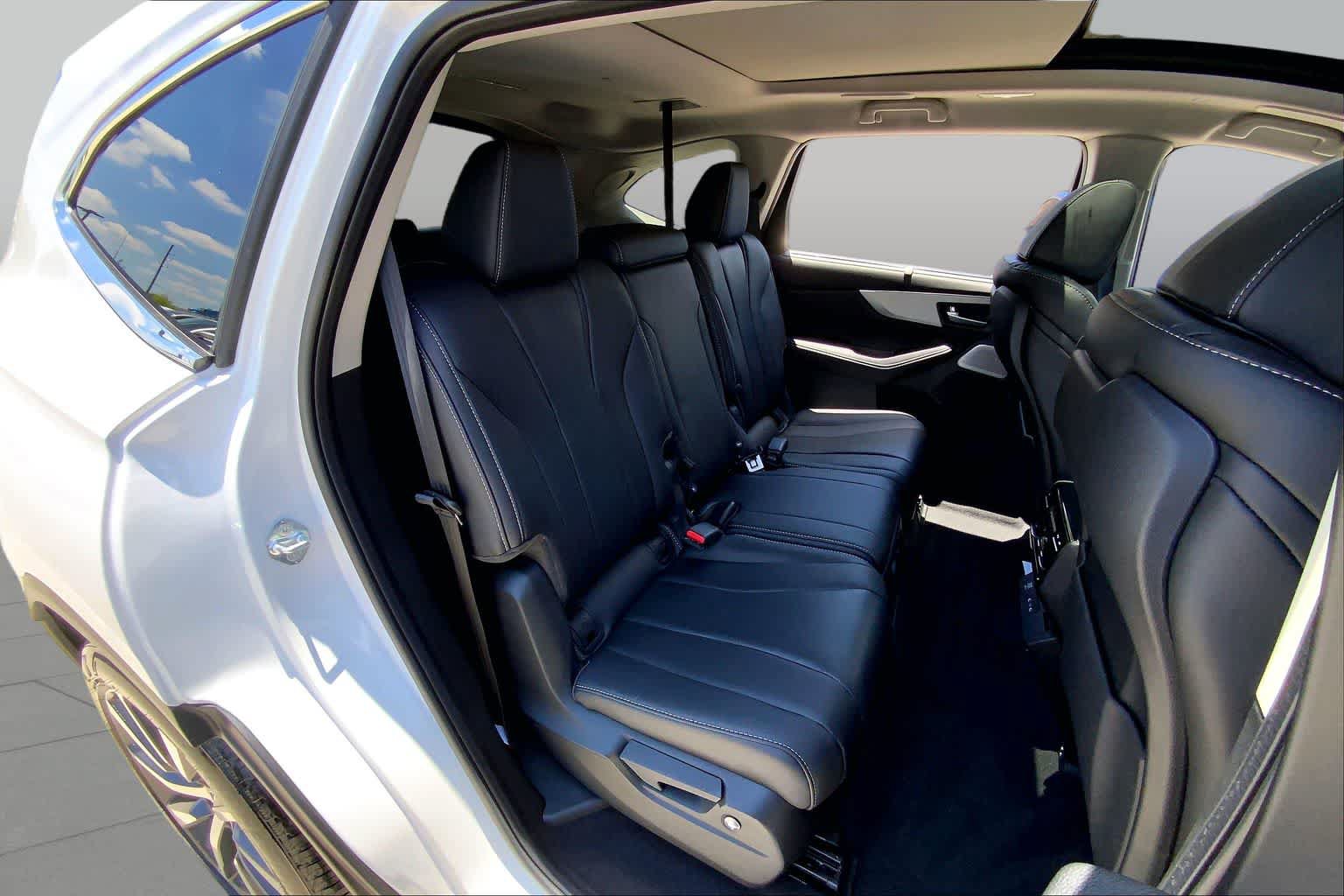 Used 2026 Acura MDX FWD w/ Technology Package image 21