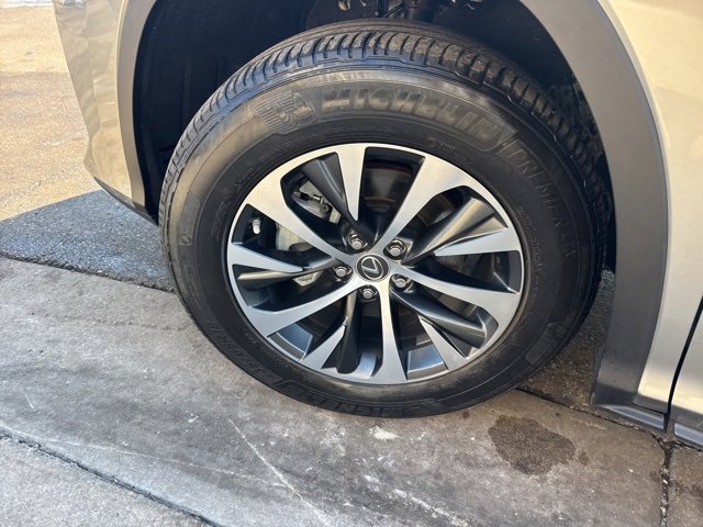 Used 2022 Lexus RX 450h AWD w/ Premium Package image 11