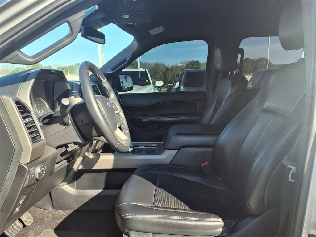 Used 2021 Ford Expedition XLT image 17