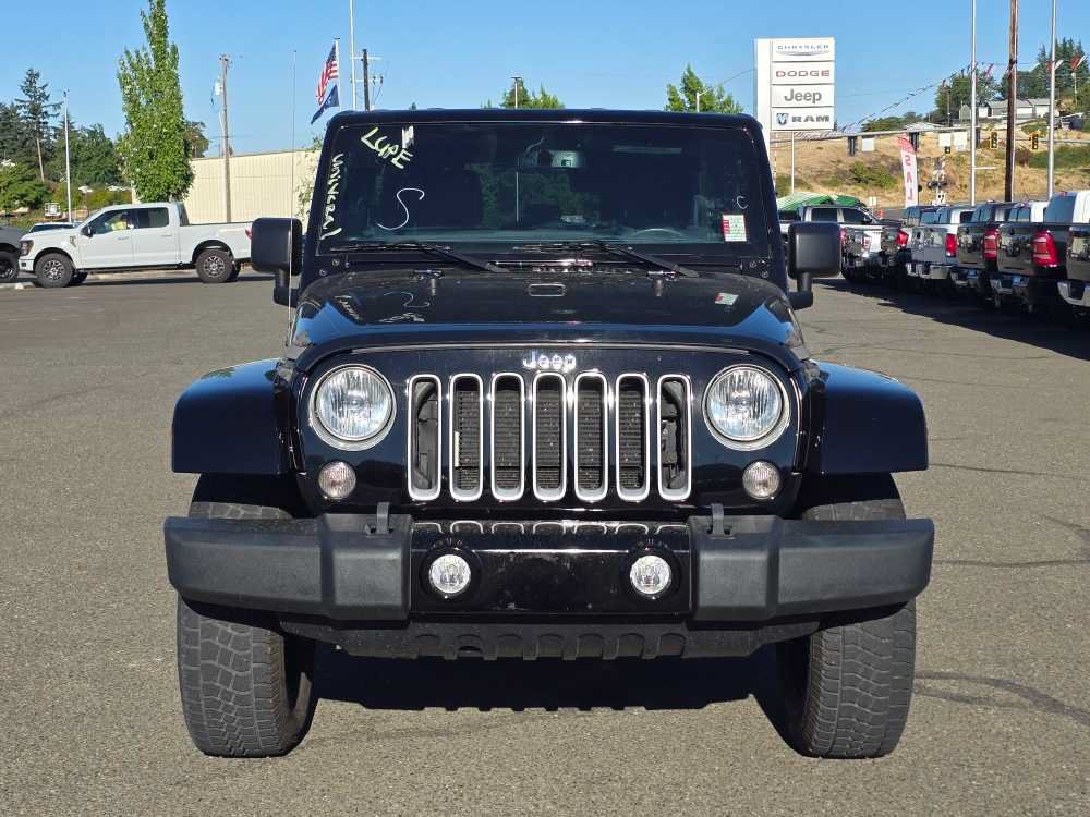 Used 2018 Jeep Wrangler Unlimited Sahara AWD/4WD image 5