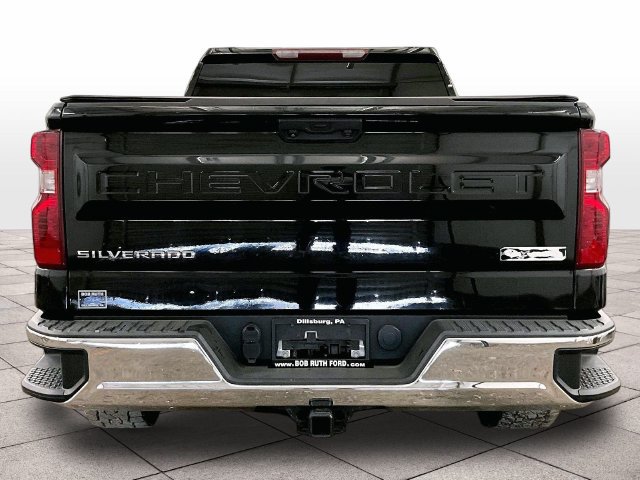 Used 2022 Chevrolet Silverado 1500 LT AWD/4WD image 5