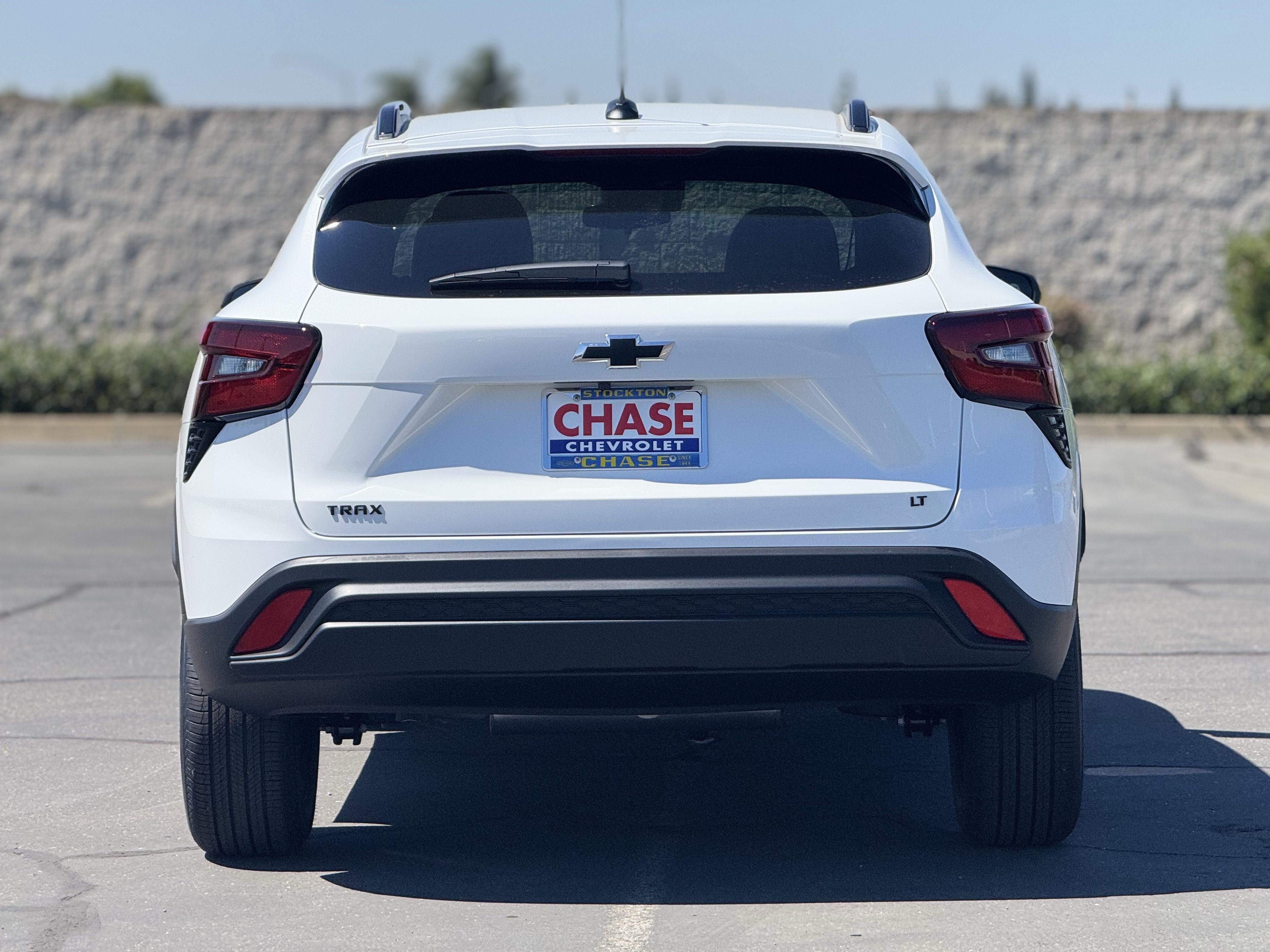 New 2026 Chevrolet Trax LT w/ Midnight Edition FWD image 6