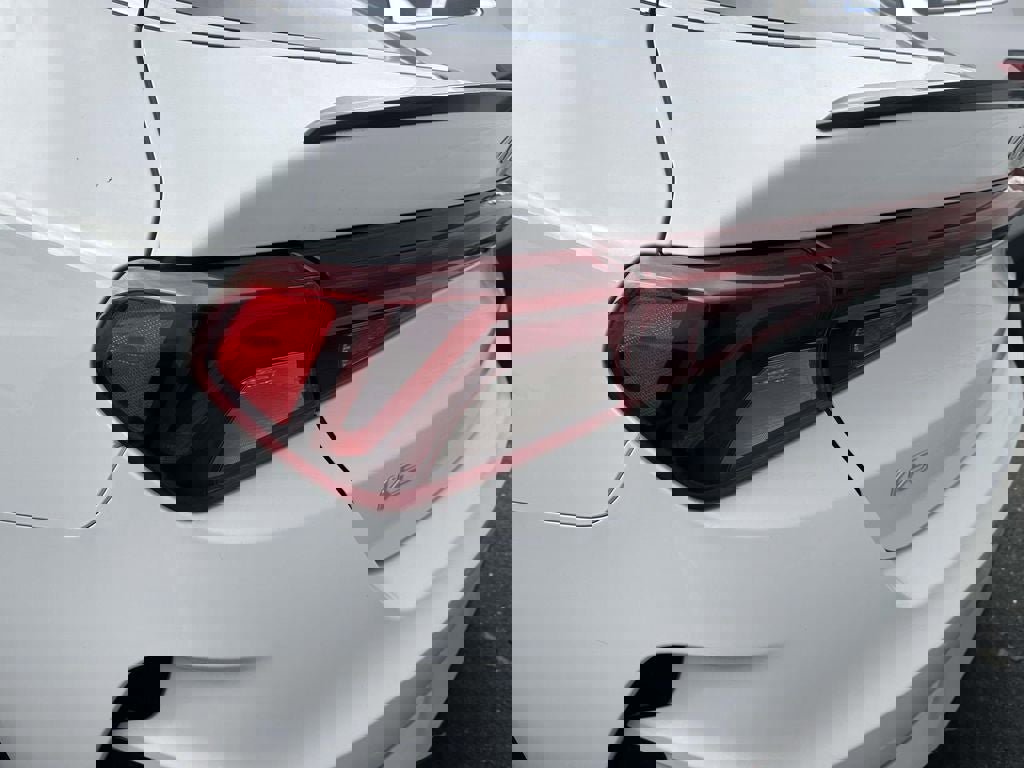 Certified 2024 Kia K5 GT-Line image 9