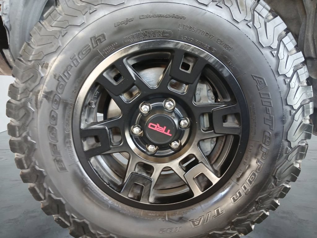 Used 2019 Toyota 4Runner TRD Off-Road Premium AWD/4WD image 14