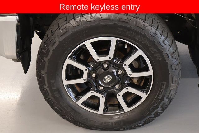 Used 2018 Toyota Tundra SR5 w/ TRD Off Road Package AWD/4WD image 9