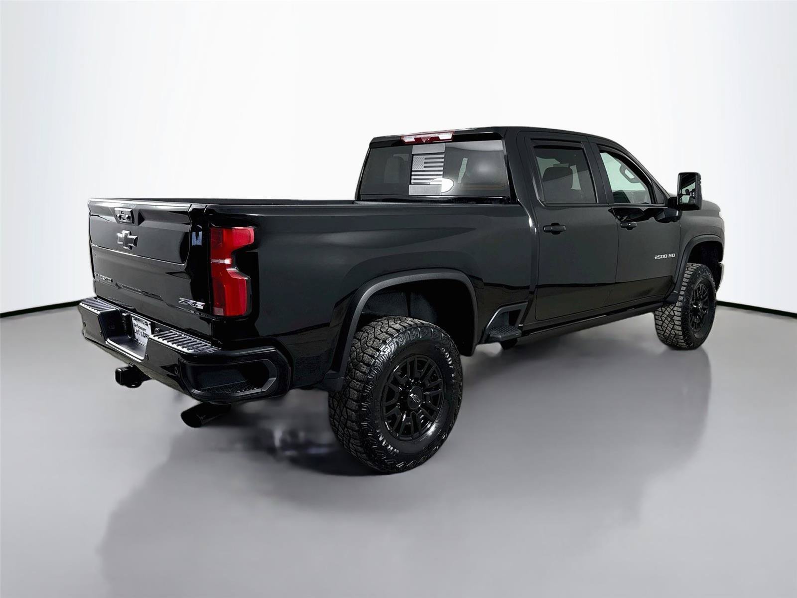 Used 2025 Chevrolet Silverado 2500 ZR2 w/ Technology Package AWD/4WD image 9