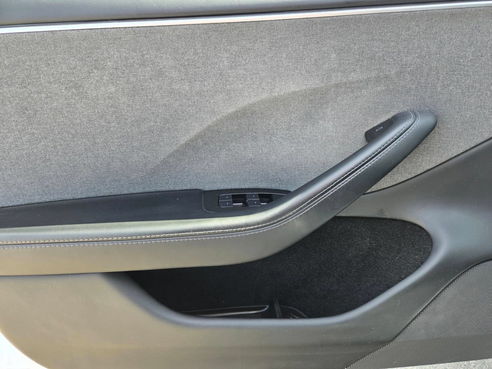 Used 2025 Tesla Model 3 Long Range RWD image 16