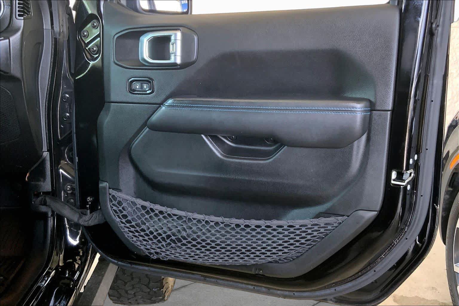 Used 2023 Jeep Wrangler Unlimited Rubicon 4xe w/ Cold Weather Group AWD/4WD image 22