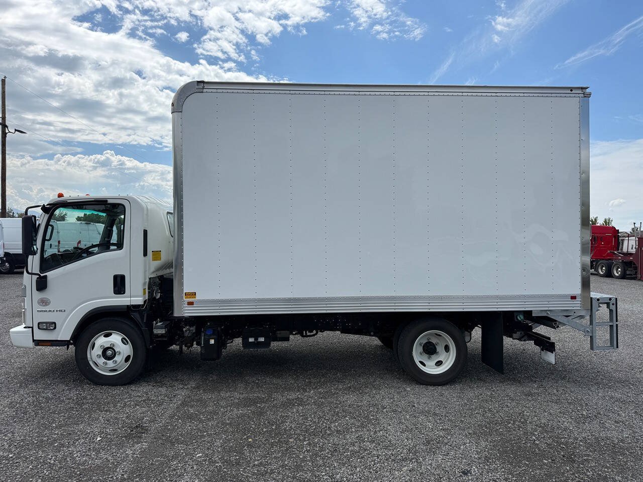 Used 2024 Chevrolet Low Cab Forward 5500HD RWD image 6