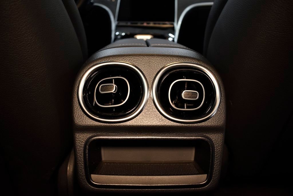 Certified 2024 Mercedes-Benz C 43 AMG 4MATIC Sedan image 42
