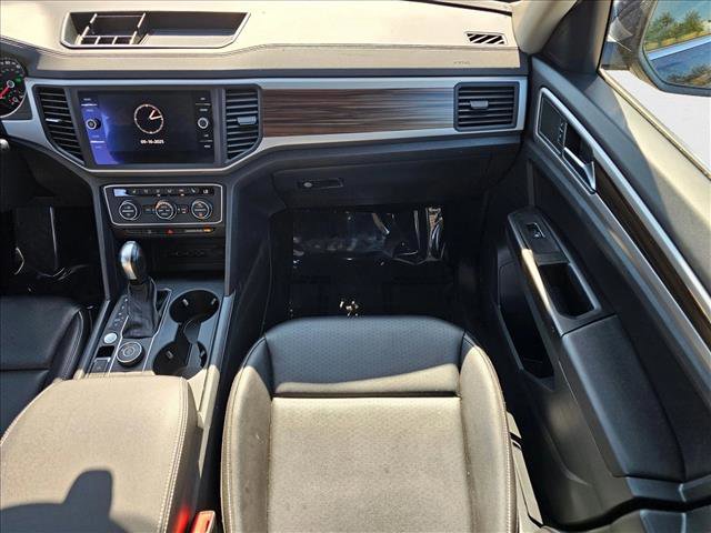 Used 2021 Volkswagen Atlas SE image 16