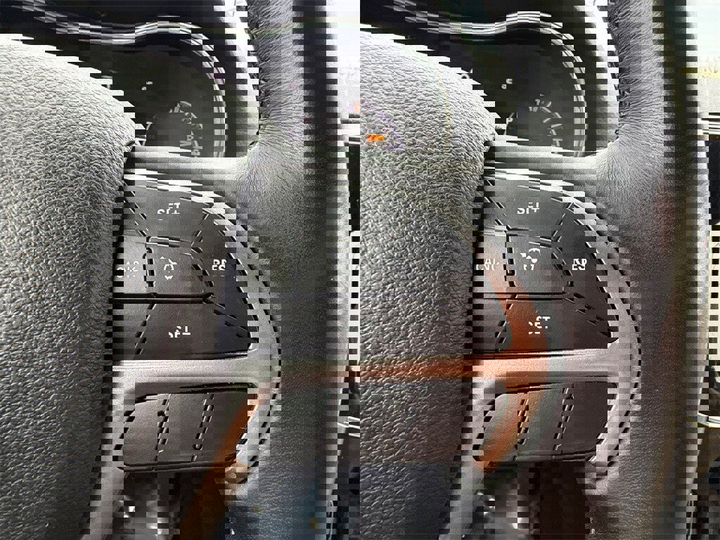 Used 2020 Jeep Grand Cherokee Limited w/ Luxury Group II image 23