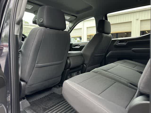 Used 2023 Chevrolet Silverado 1500 LT AWD/4WD image 15