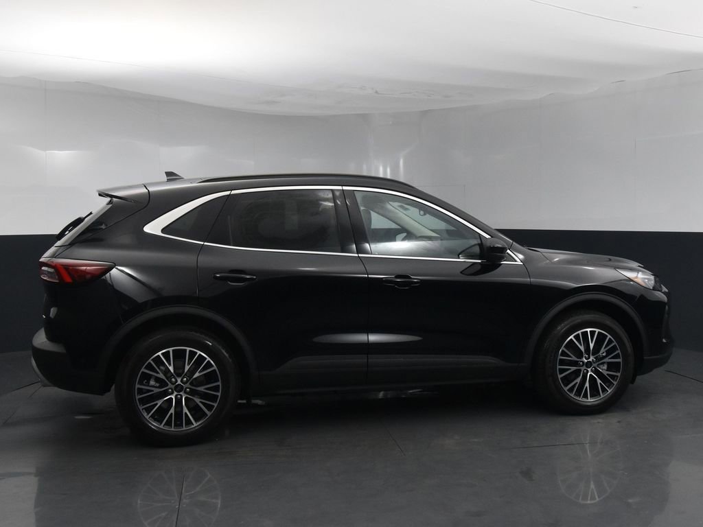 New 2024 Ford Escape SE w/ PHEV Premium Package image 7