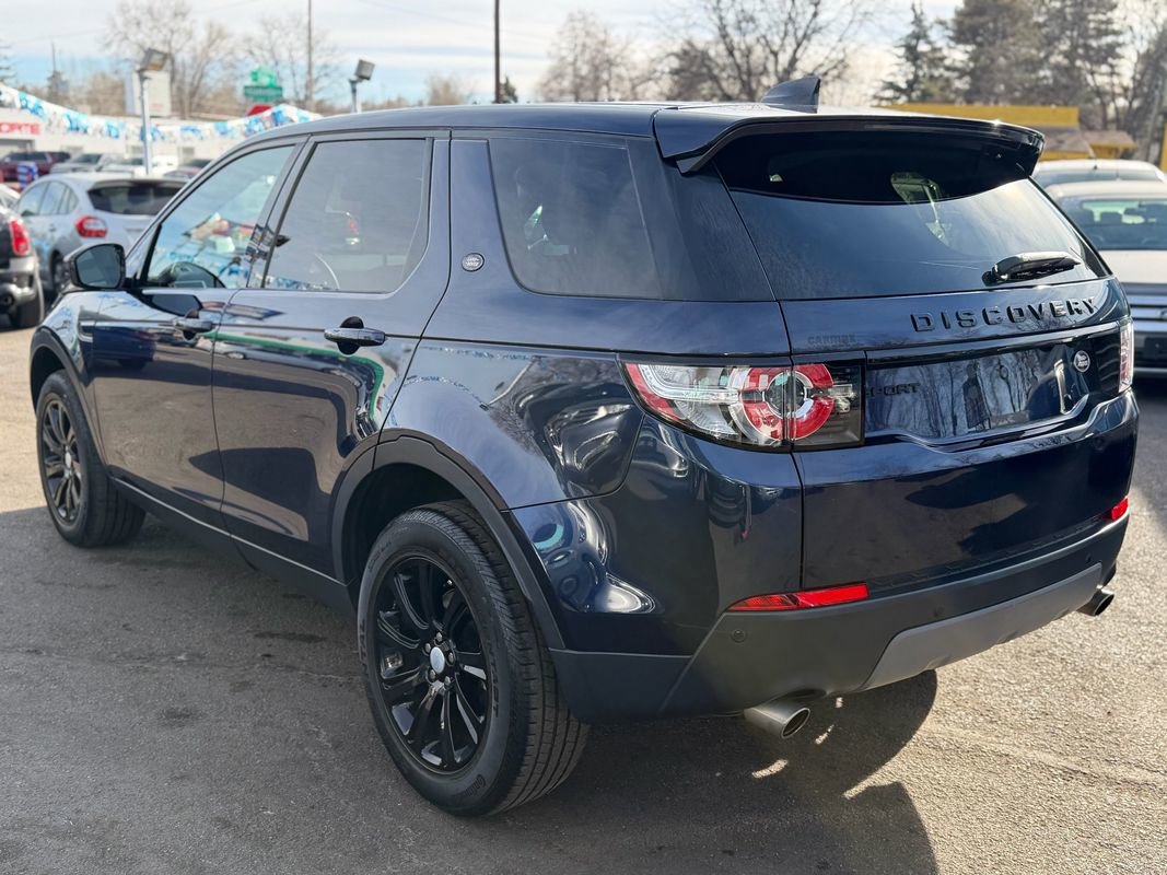 Used 2017 Land Rover Discovery Sport SE AWD/4WD image 3