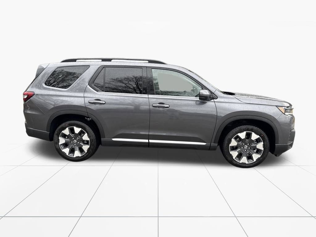 New 2026 Honda Pilot Touring image 9