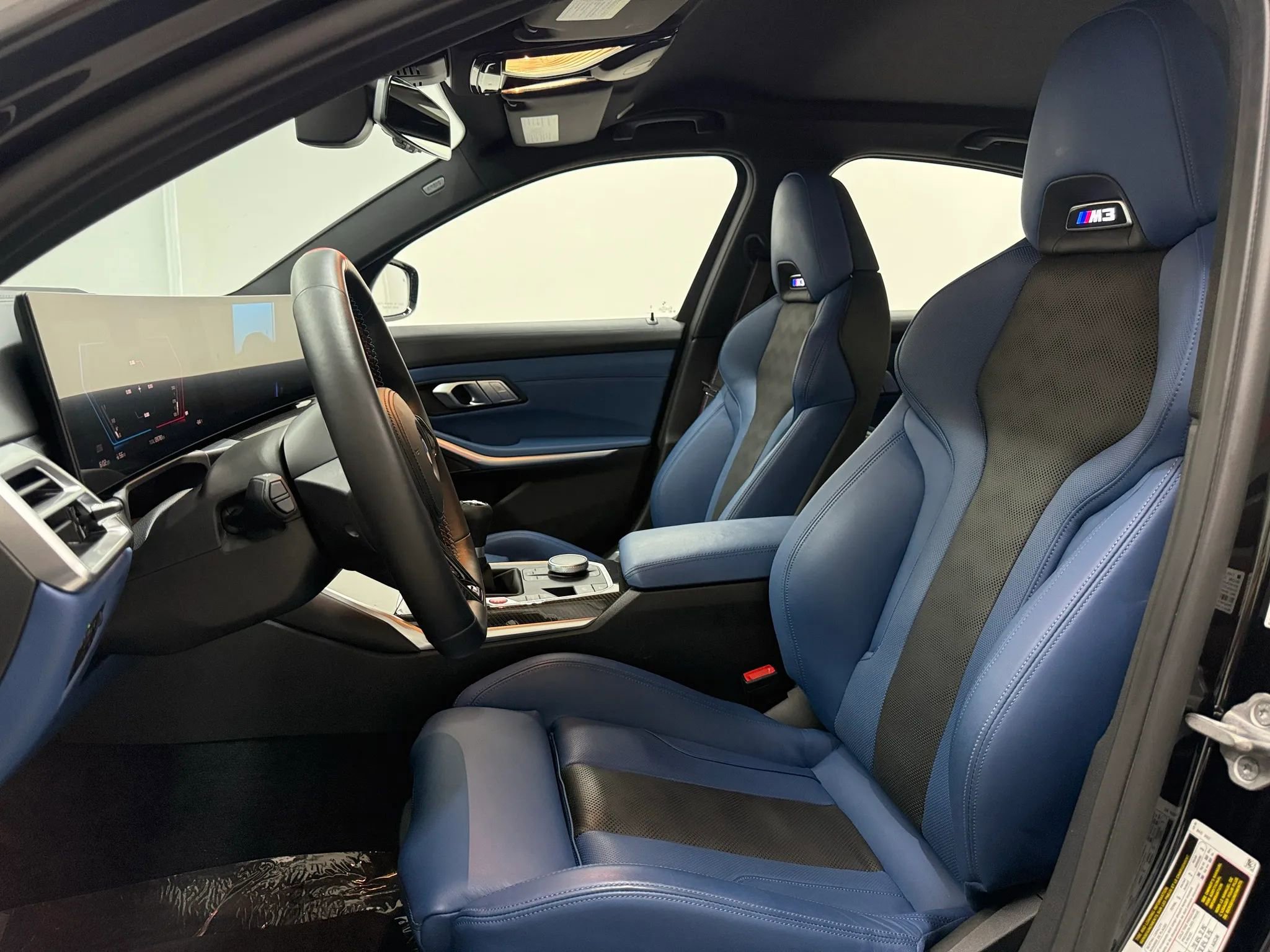 Used 2025 BMW M3 Sedan w/ Executive Package image 11