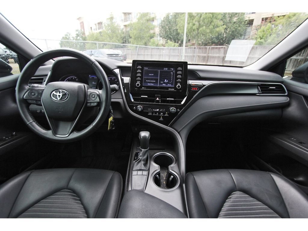 Used 2024 Toyota Camry SE FWD image 10
