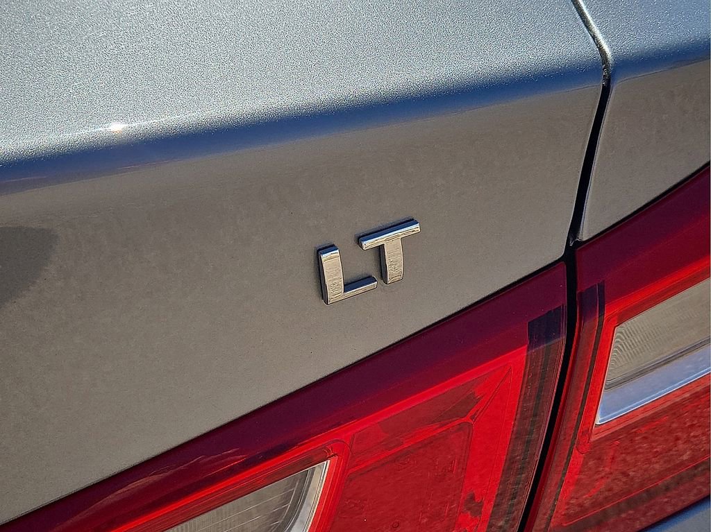 Used 2023 Chevrolet Malibu LT image 14