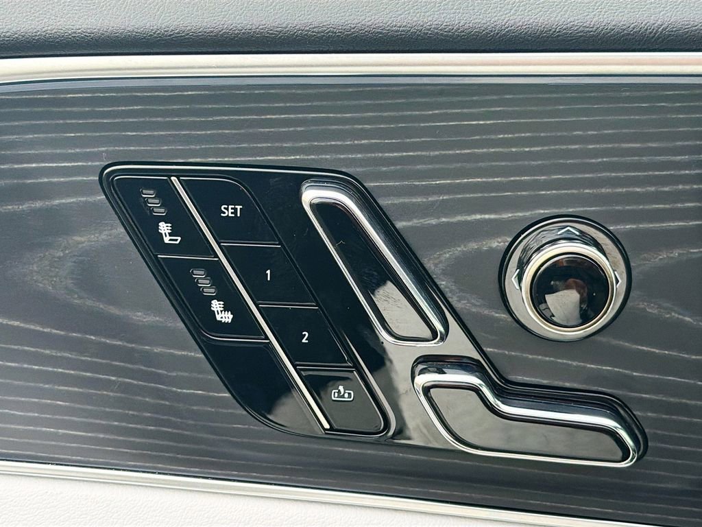 New 2025 Cadillac Lyriq Sport image 20