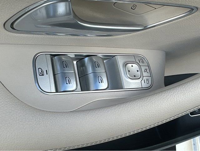 Used 2024 Mercedes-Benz GLE 350 4MATIC image 41