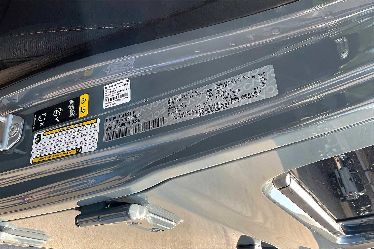 New 2025 Jeep Gladiator Sport image 20