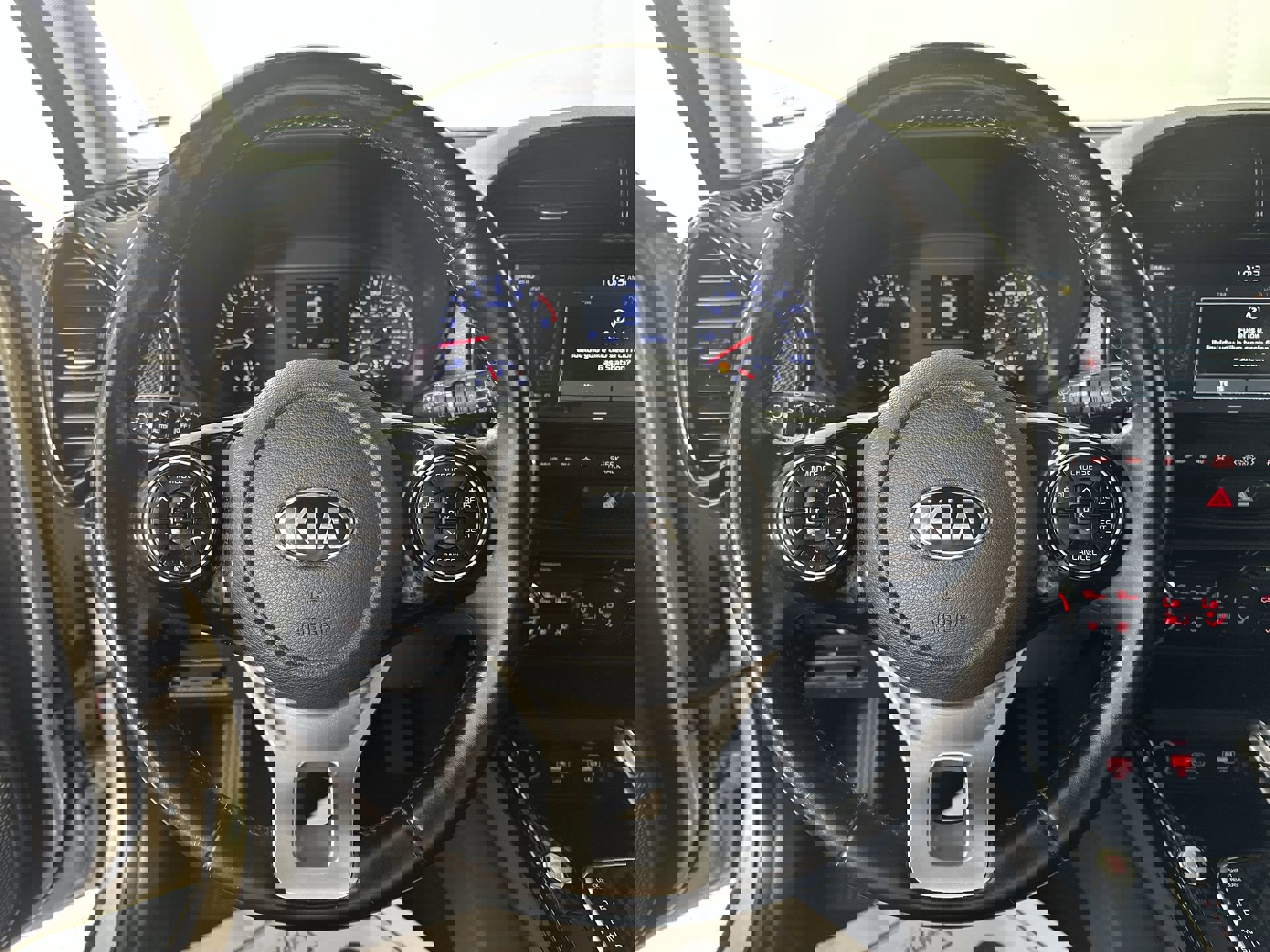 Used 2020 Kia Soul EX image 18