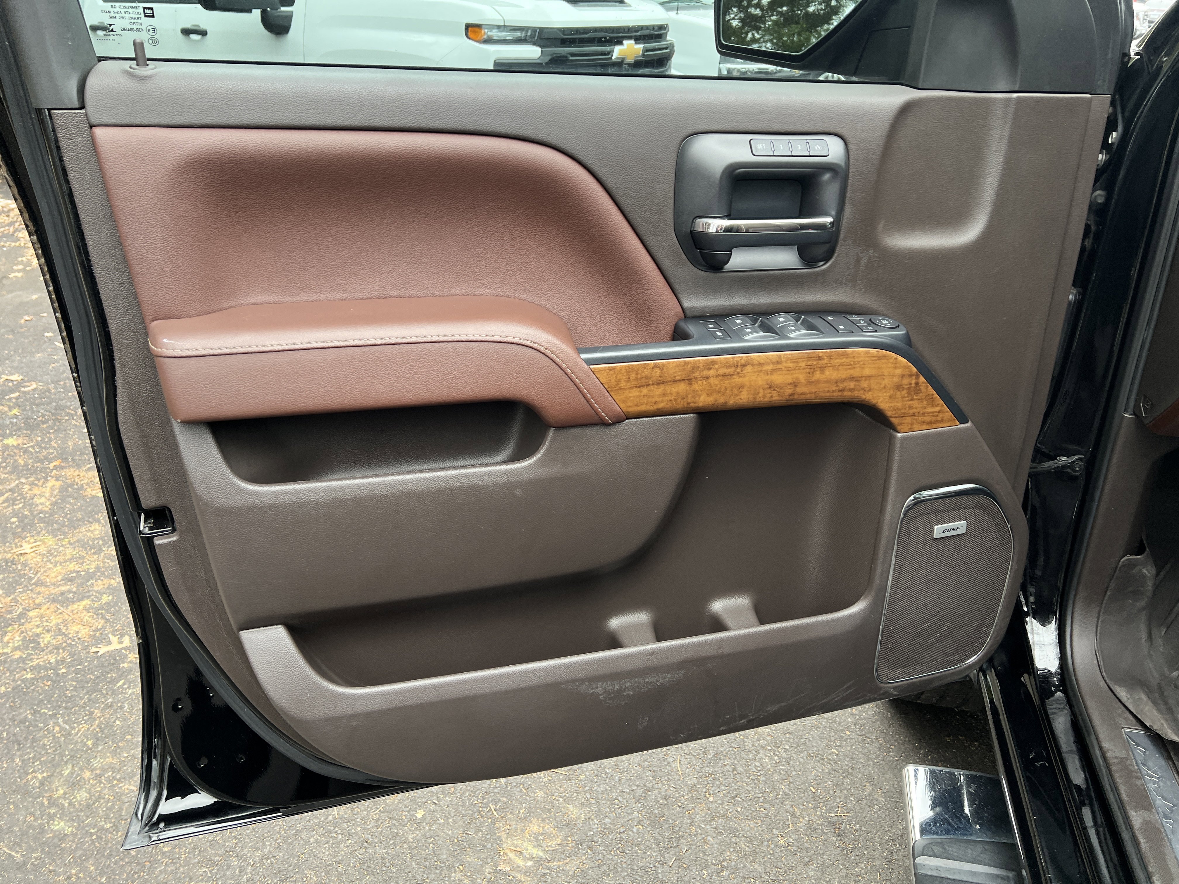 Used 2018 Chevrolet Silverado 1500 High Country image 14