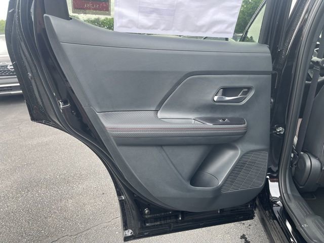 New 2025 Nissan Kicks SR image 14