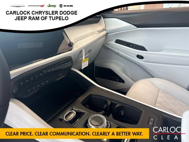 New 2026 Jeep Cherokee Overland w/ Advanced Pro Tech Group AWD/4WD image 17