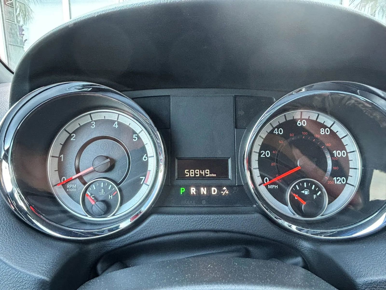 Used 2016 Dodge Grand Caravan SE image 12