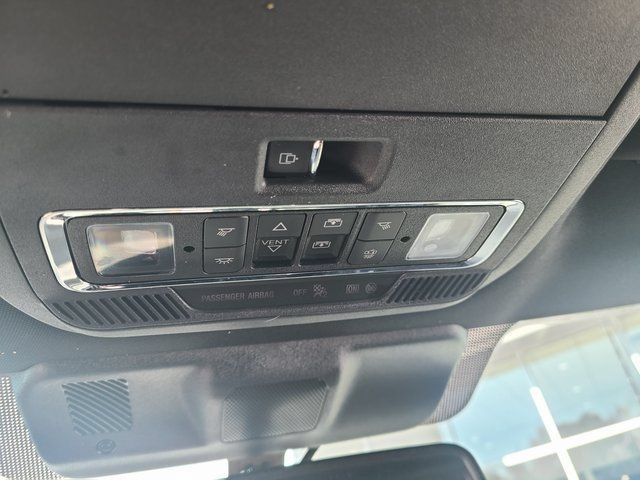 Used 2022 Ford F150 Platinum w/ Equipment Group 701A High AWD/4WD image 17